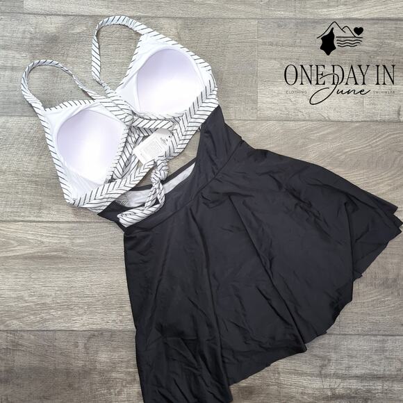 B2Prity Cross Front Cut Out Swimdress One Piece Swimsuit Size L - Picture 6 of 6